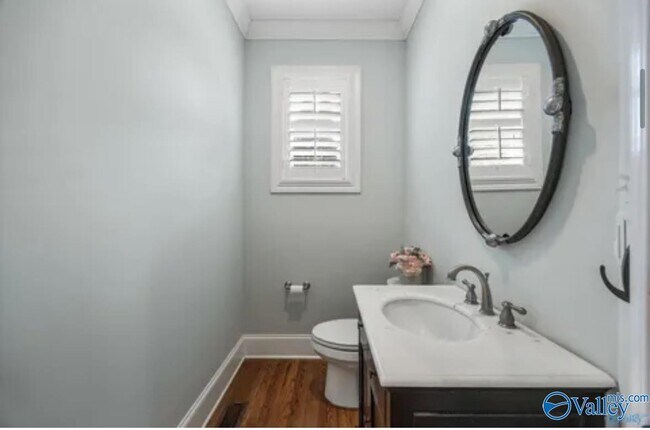 Building Photo - 2807 Talon Cir