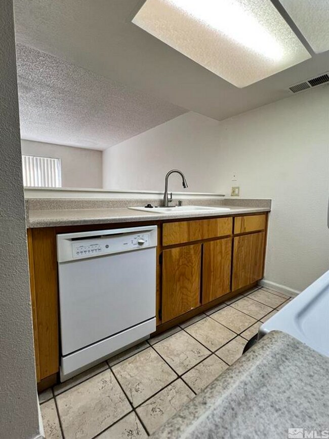 Building Photo - 1527 Steven Ct