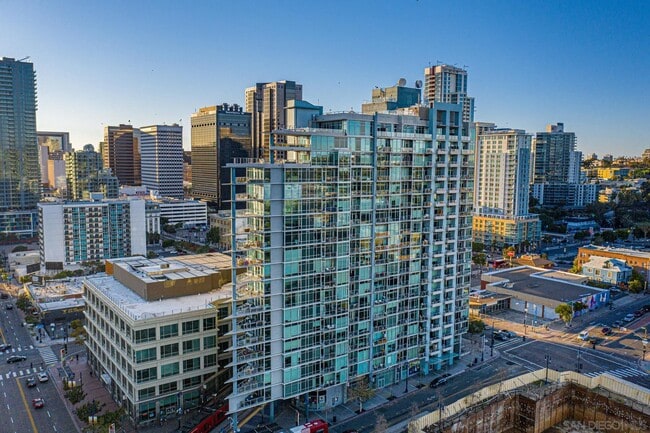 Building Exterior - 1080 Park Blvd