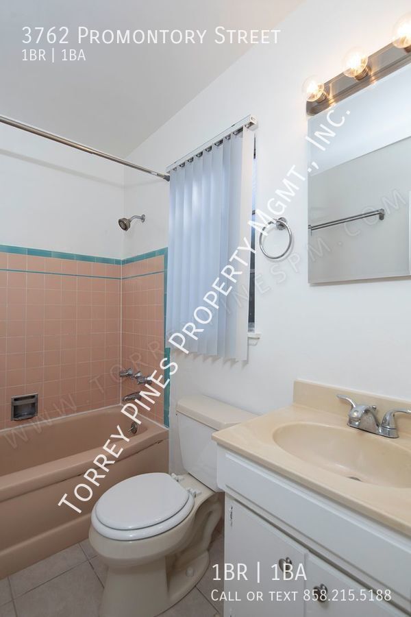 Building Photo - 3762 Promontory St