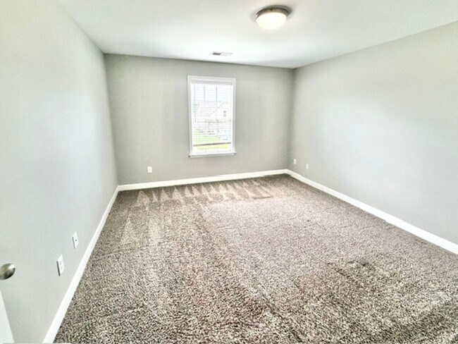 Building Photo - 8880 Kimberly Dawn Dr
