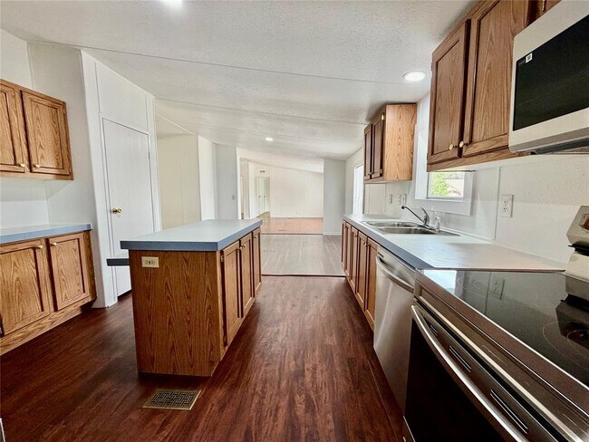 Building Photo - 831 Rolling Block Dr