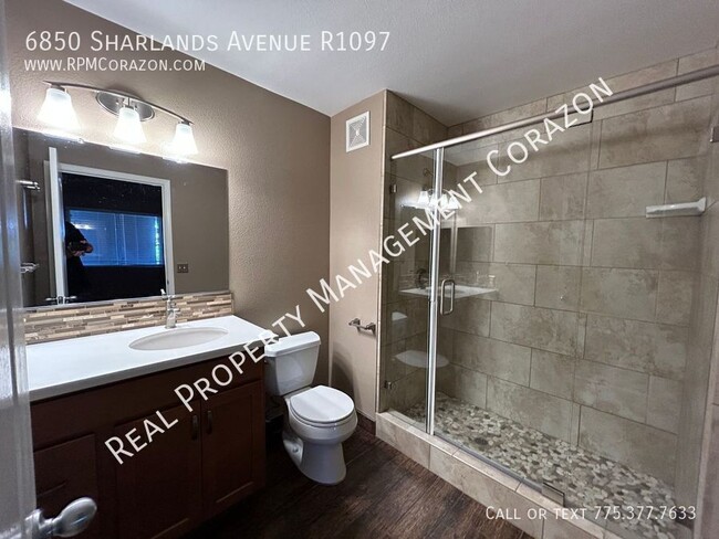 Building Photo - 2 Bed, 2 Full Bath Downstairs Condo For Re...