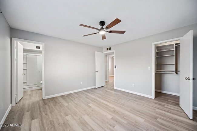 Building Photo - 3409 E Campo Bello Dr