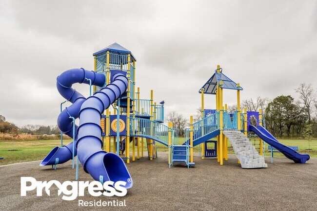 Building Photo - 207 Crest Dr