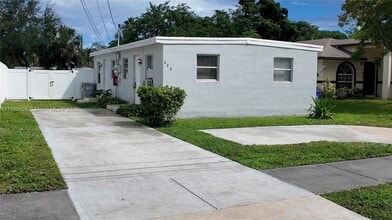 Building Photo - 620 NW 16th Ave