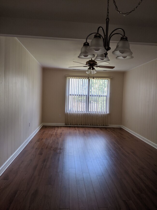 Building Photo - 6 Lumber Jack Cir