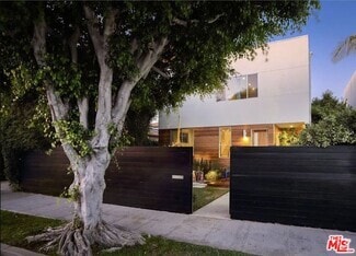 Building Photo - 3012 Yale Ave
