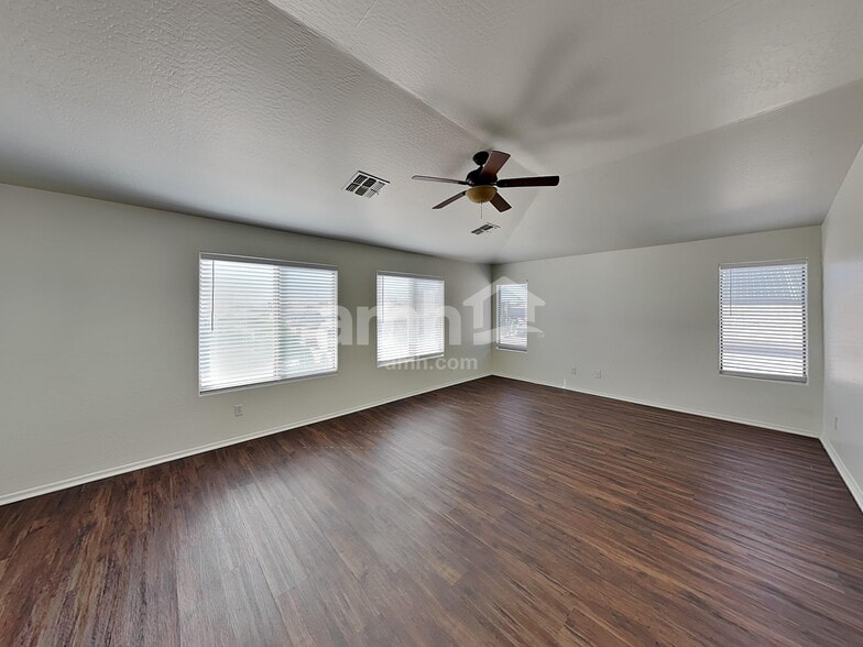 Building Photo - 14223 W Jenan Dr