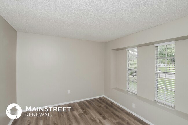 Building Photo - 441 Bradley Ave NE