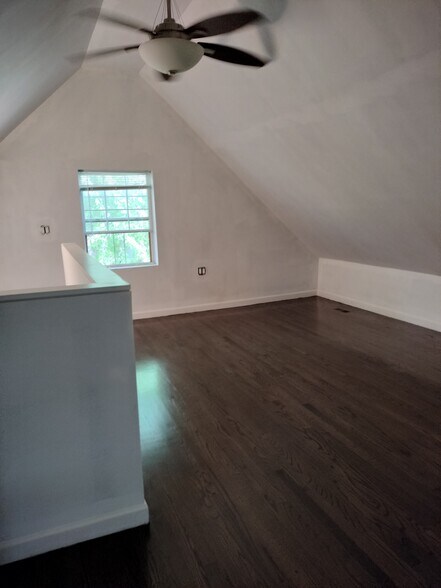 Bedroom 3 - 3046 N Leavitt St
