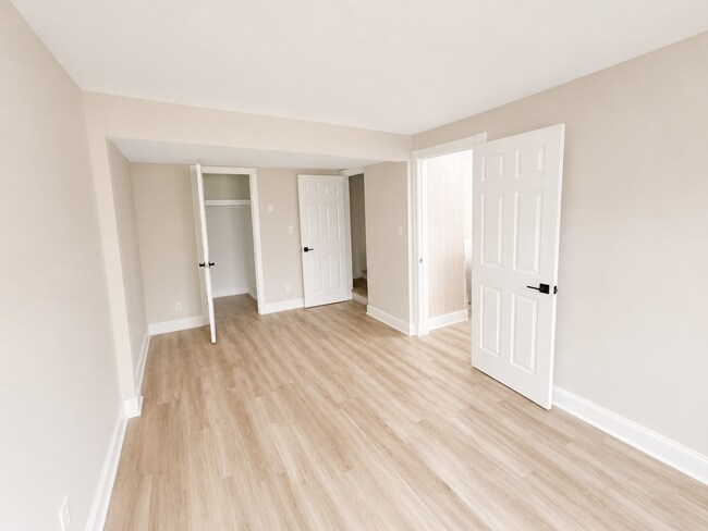 Building Photo - 599 Ashwood Rd