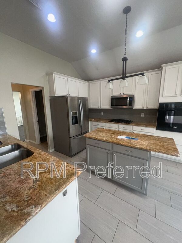Building Photo - 24802 Jillian Way Ct