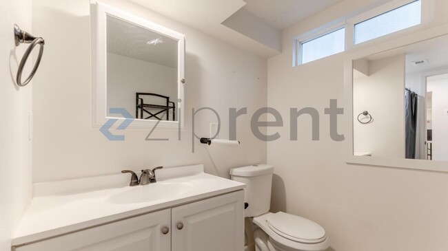 Building Photo - 503 E Montgomery Ave