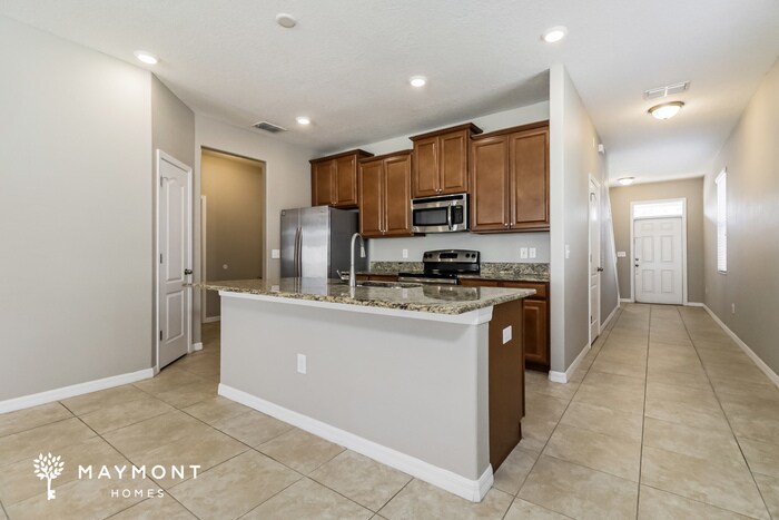 Building Photo - 11638 Lake Blvd