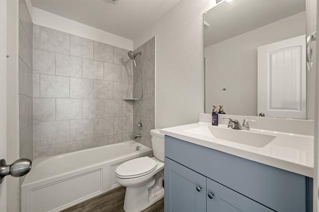 Building Photo - 2333 Copal Dr