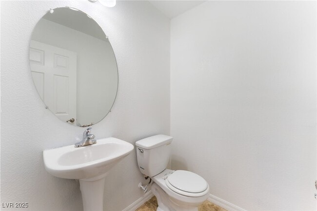 Building Photo - 32 Rosa Rosales Ct