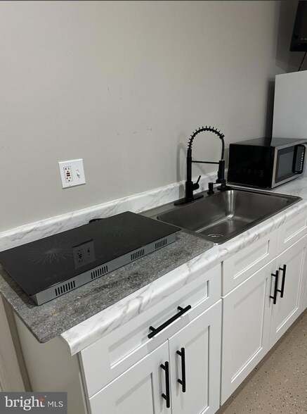 Building Photo - 3254 Kira Ct