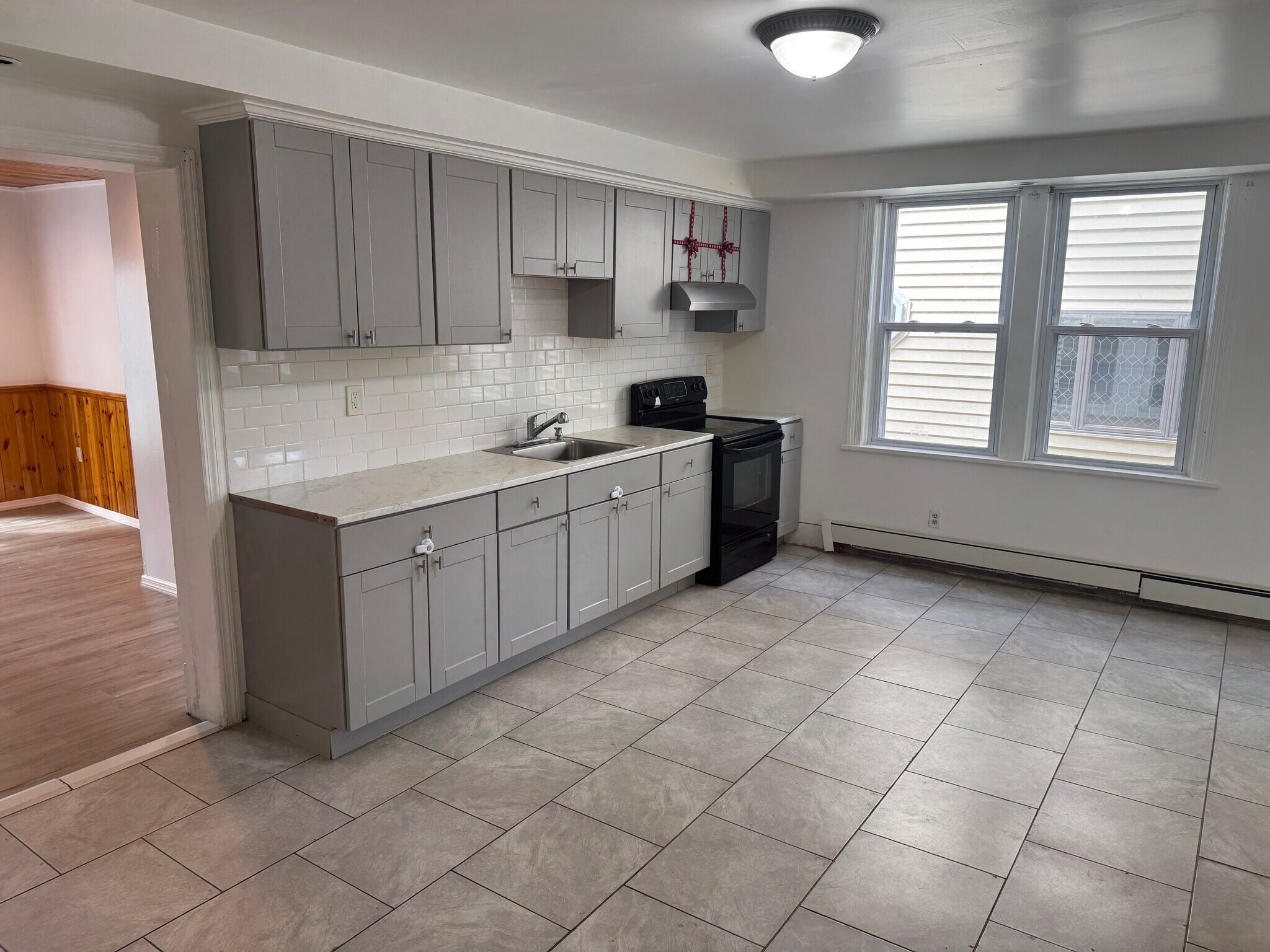 Building Photo - 1048 Birkbeck St