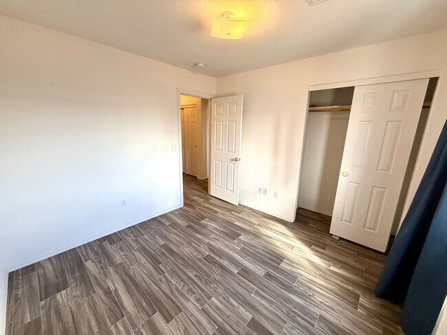 Building Photo - Charming 3-Bedroom Home Near Rotary Park for Rent!