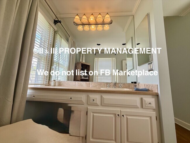 Building Photo - 1314 W Red Bridge Rd