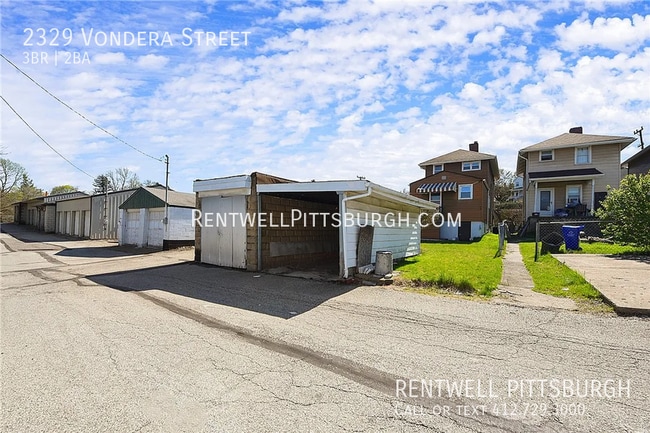 Building Photo - 2329 Vondera St