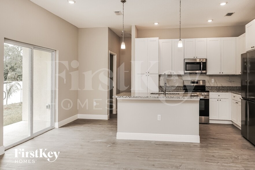 Building Photo - 1282 Amelia Ave SW