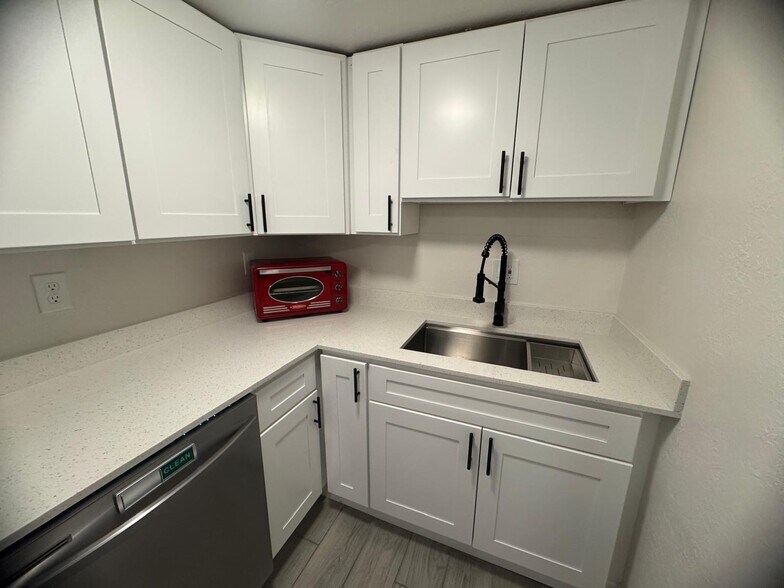 Sink/Kitchen - 8330 S Bryce Dr