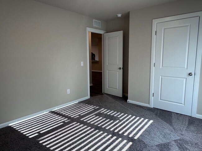Building Photo - 9213 Blackfork Ln