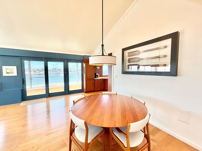 Building Photo - 2524O- Amazing Waterfront | FURNISHED