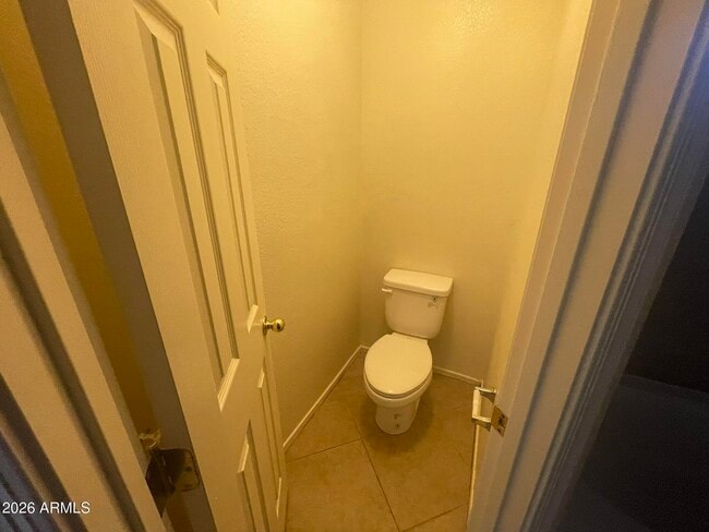 Building Photo - 1122 E Butler Dr