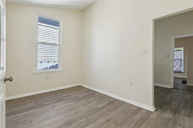 Building Photo - 1508 Spain St