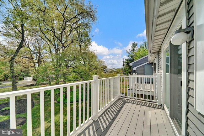 Building Photo - 306B Mulberry Cove
