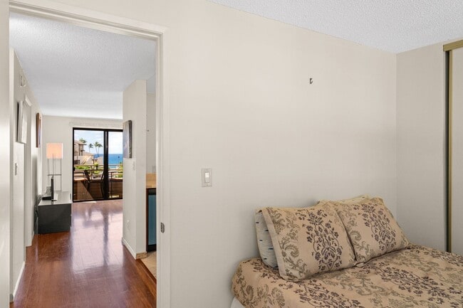 Building Photo - Furnished Condo at Kihei Shores, 2 Bed / 2...