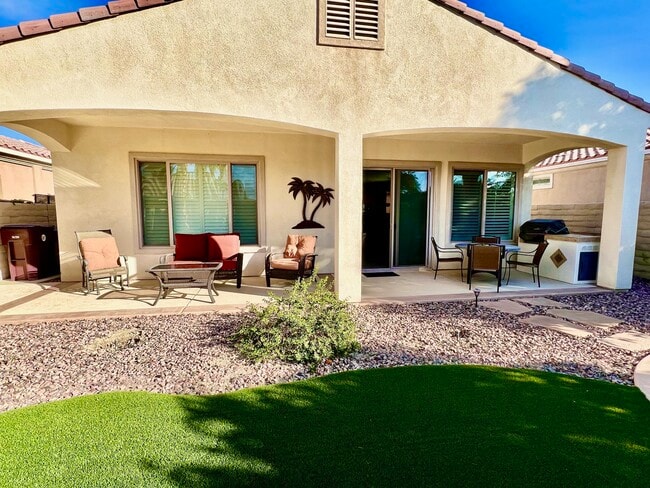 Building Photo - 40759 Calle Guapo