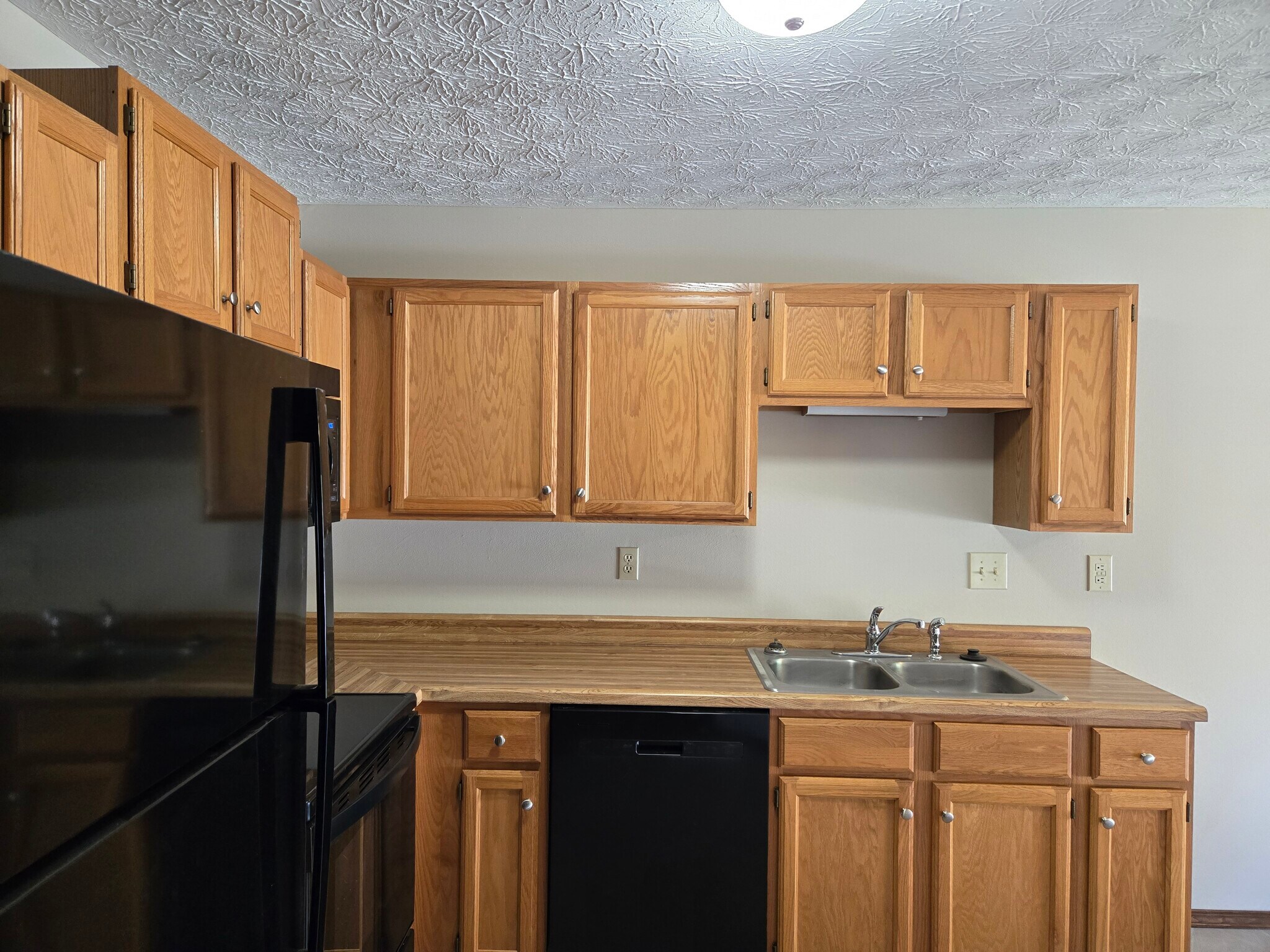 Building Photo - 1219 Woodbridge St