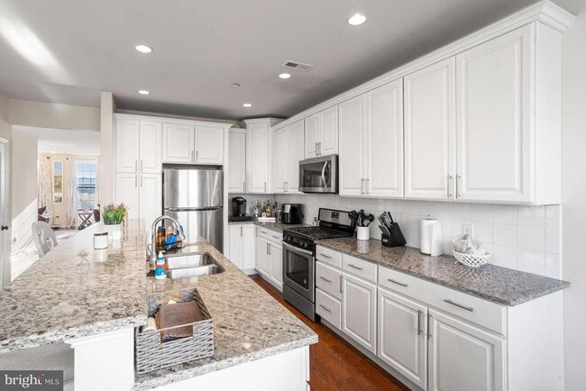 Building Photo - 101B Jay Alley