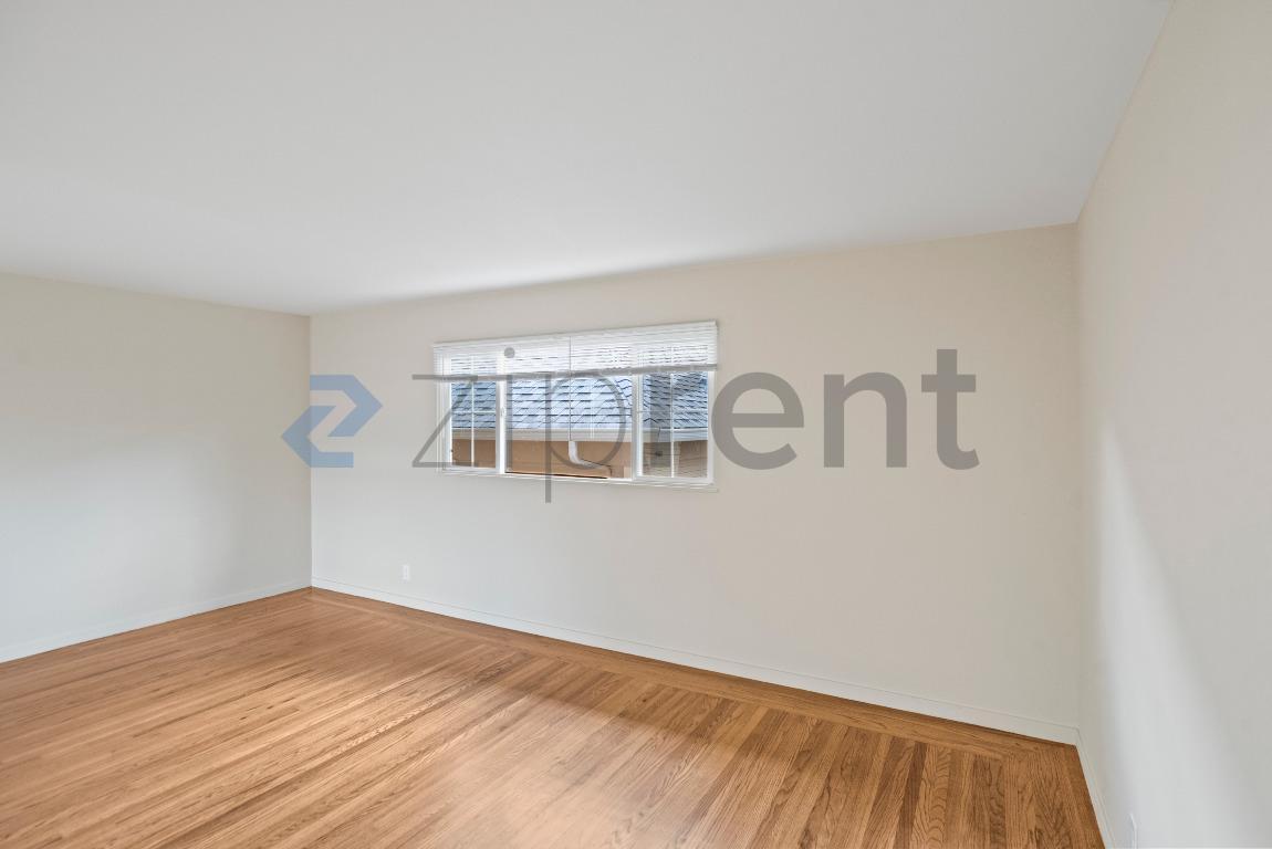 Building Photo - 2033 High St