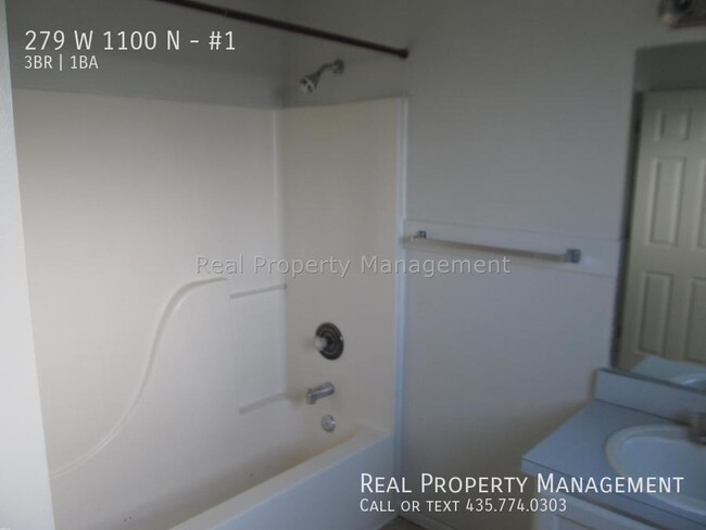 Building Photo - 279 W 1100 N