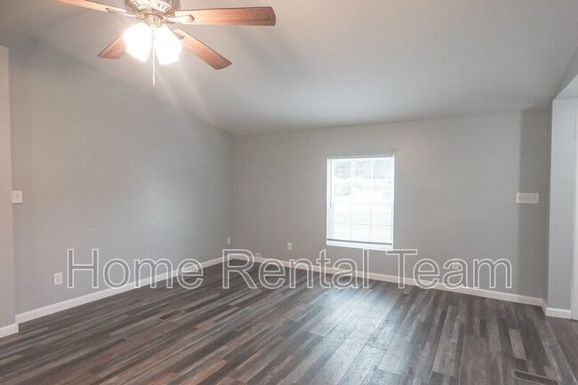 Building Photo - 55 Peachtree Dr