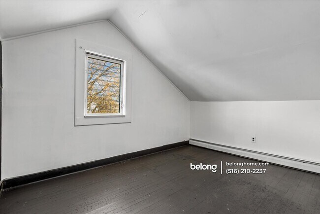 Building Photo - 2 Pirates Cove