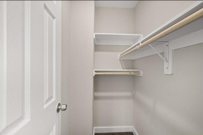 Building Photo - 335 Connecticut St