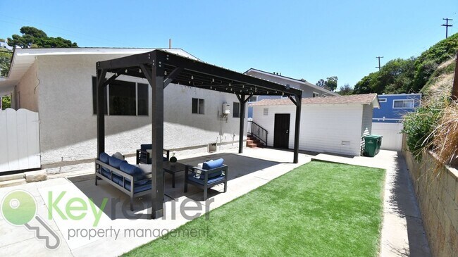 Building Photo - Luxury Mission Hills Living | Designer Remodel + Prime Central Location | Minutes to Freeways