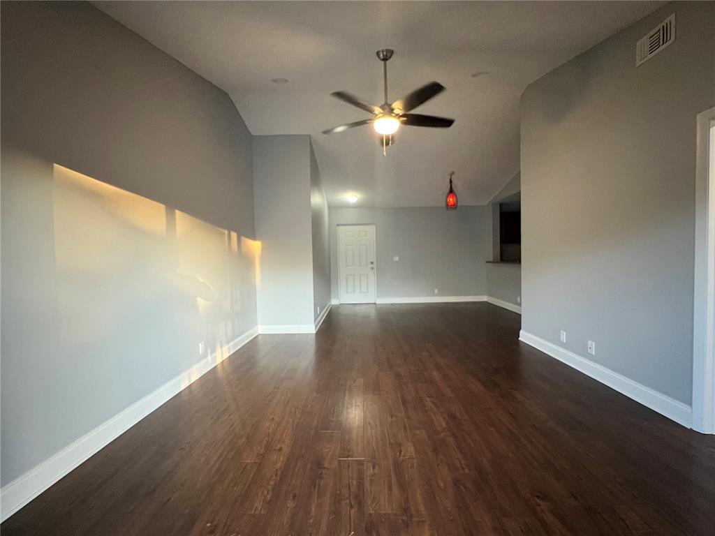 Building Photo - 5621 Riverside Dr