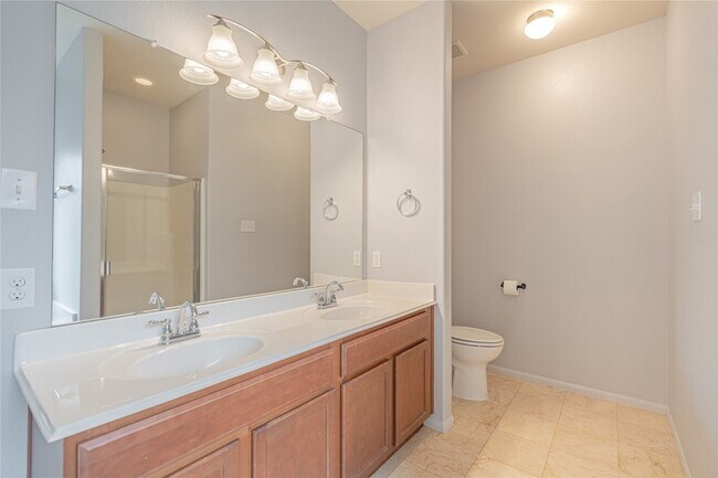 Building Photo - 28514 Lockeridge Springs Dr