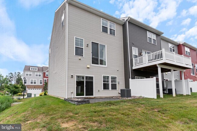 Building Photo - 23450 Sugar Pine Ln