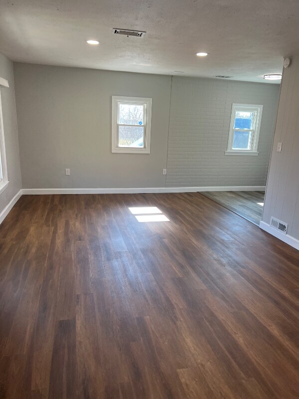 Building Photo - 1525 Trebein Rd