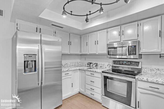 Building Photo - Stunning 2Bdm 2Ba Home in the Heart of Gle...
