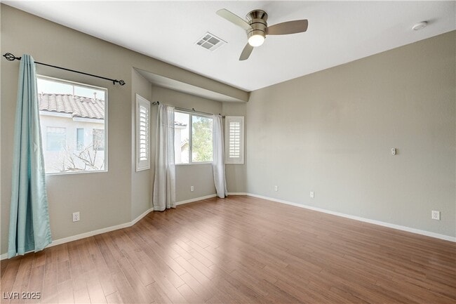 Building Photo - 971 Whispering Grove Ave