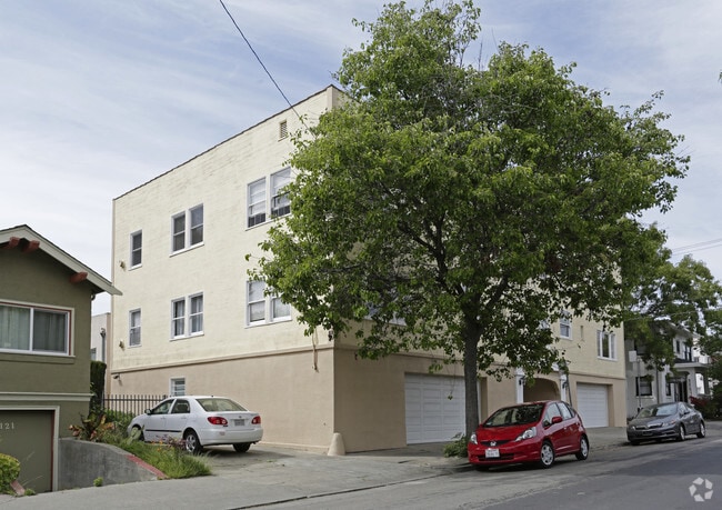 Building Photo - 4133 Webster St